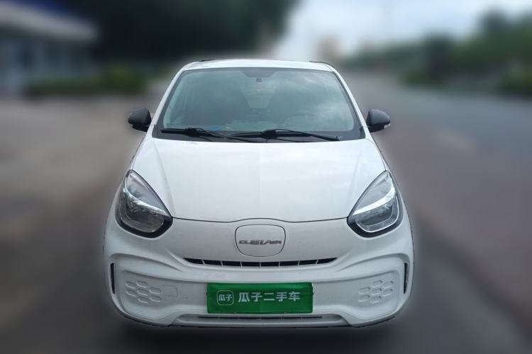 Used Roewe Clever 2021 302 km New Four-Seater Super-Efficient Version Front