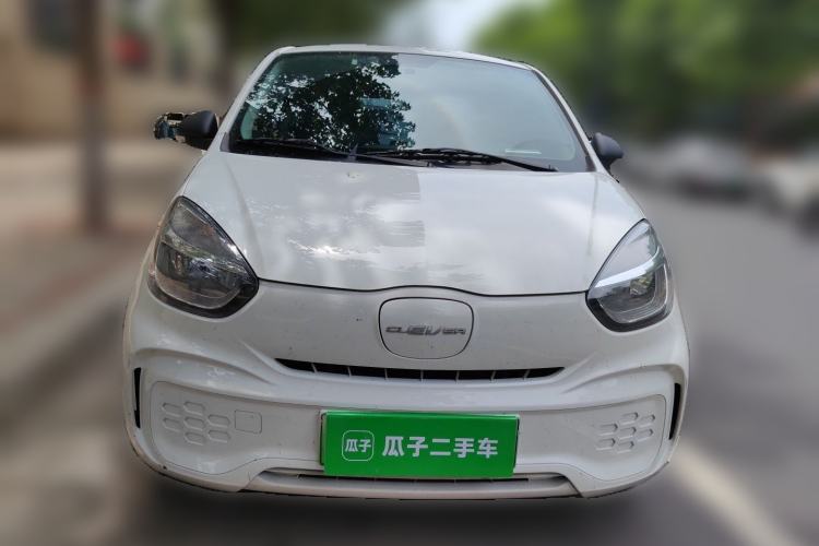 Used Roewe Clever 2021 302 km New Four-Seater Super-Efficient Version Front