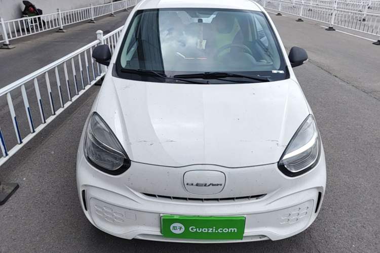 Used Roewe Clever 2021 302 km New Four-Seater Super-Efficient Version Front
