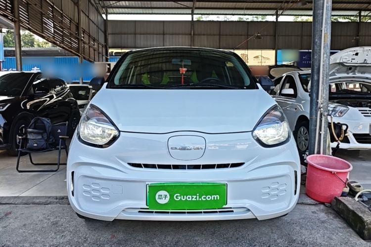 Used Roewe Clever 2021 302 km New Four-Seater Super-Efficient Version Front