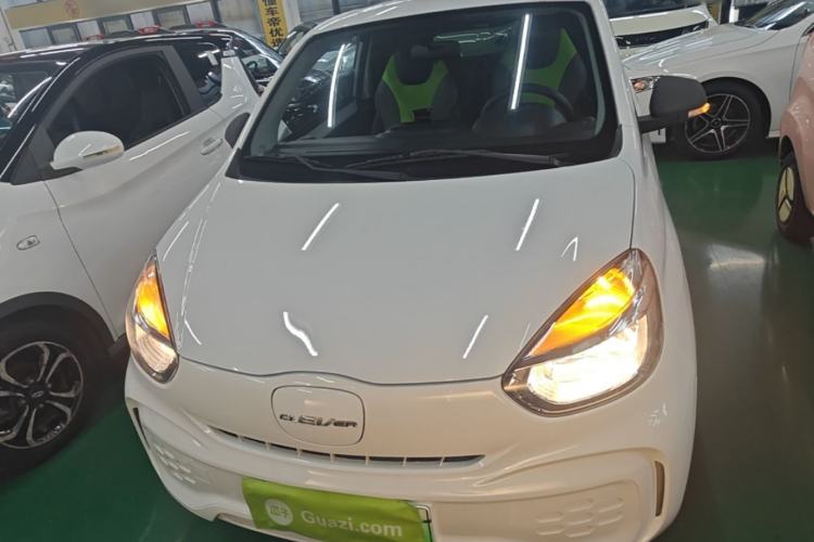 Used Roewe Clever 2021 302 km New Four-Seater Super-Efficient Version Front