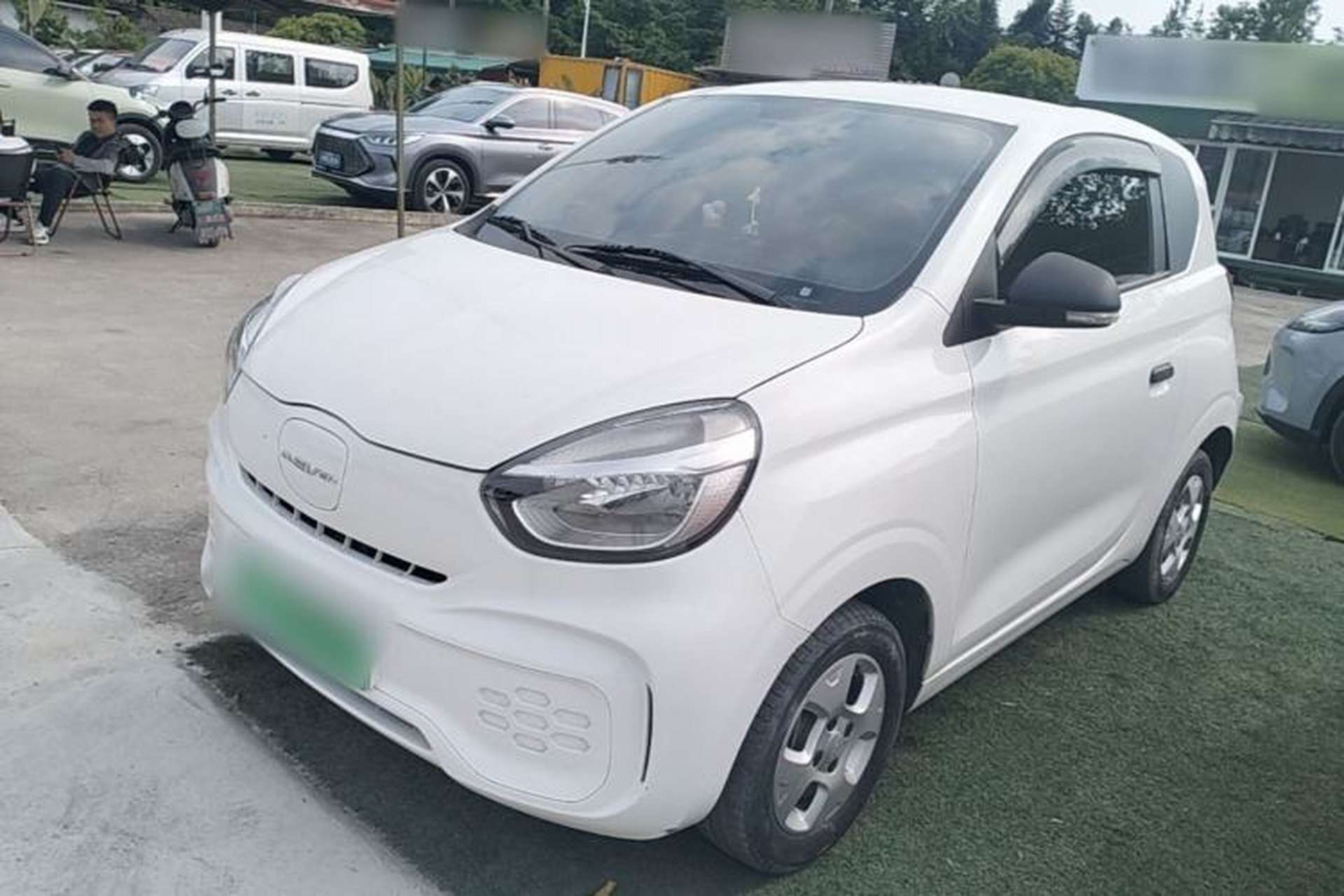 Used Roewe Clever 2021 302 km New Four-Seater Super-Efficient Version Front Left 45 Deg