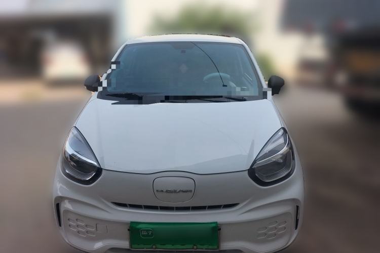 Used Roewe Clever 2021 302 km New Four-Seater Super-Efficient Version Front