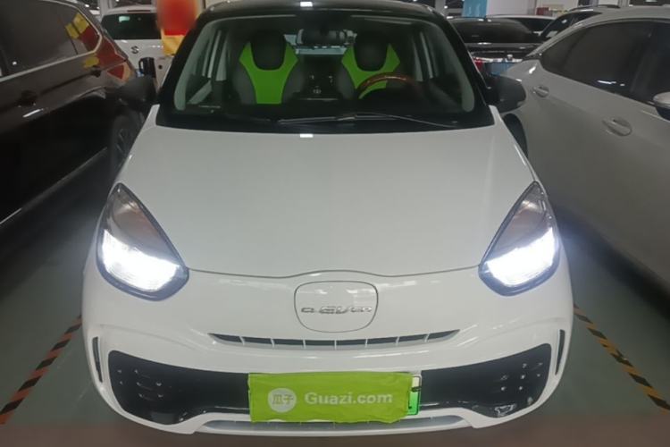 Used Roewe Clever 2021 302 km New Four-Seater Super-Efficient Version Front