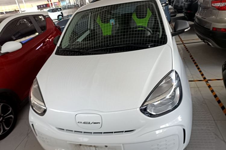 Used Roewe Clever 2021 302 km New Four-Seater Super-Efficient Version Front