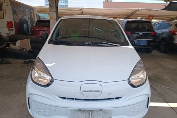 Used Roewe Clever 2021 302 km New Four-Seater Super-Efficient Version Front