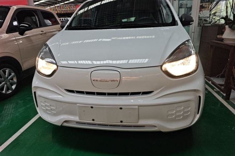 Used Roewe Clever 2021 302 km New Four-Seater Super-Efficient Version Front