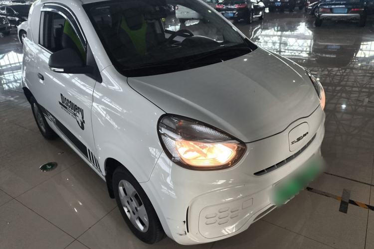 Used Roewe Clever 2021 302 km New Four-Seater Super-Efficient Version Front Right 45 Deg
