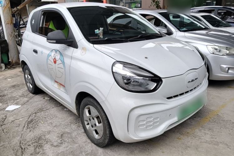 Used Roewe Clever 2021 302km All-Round Version Front Right 45 Deg