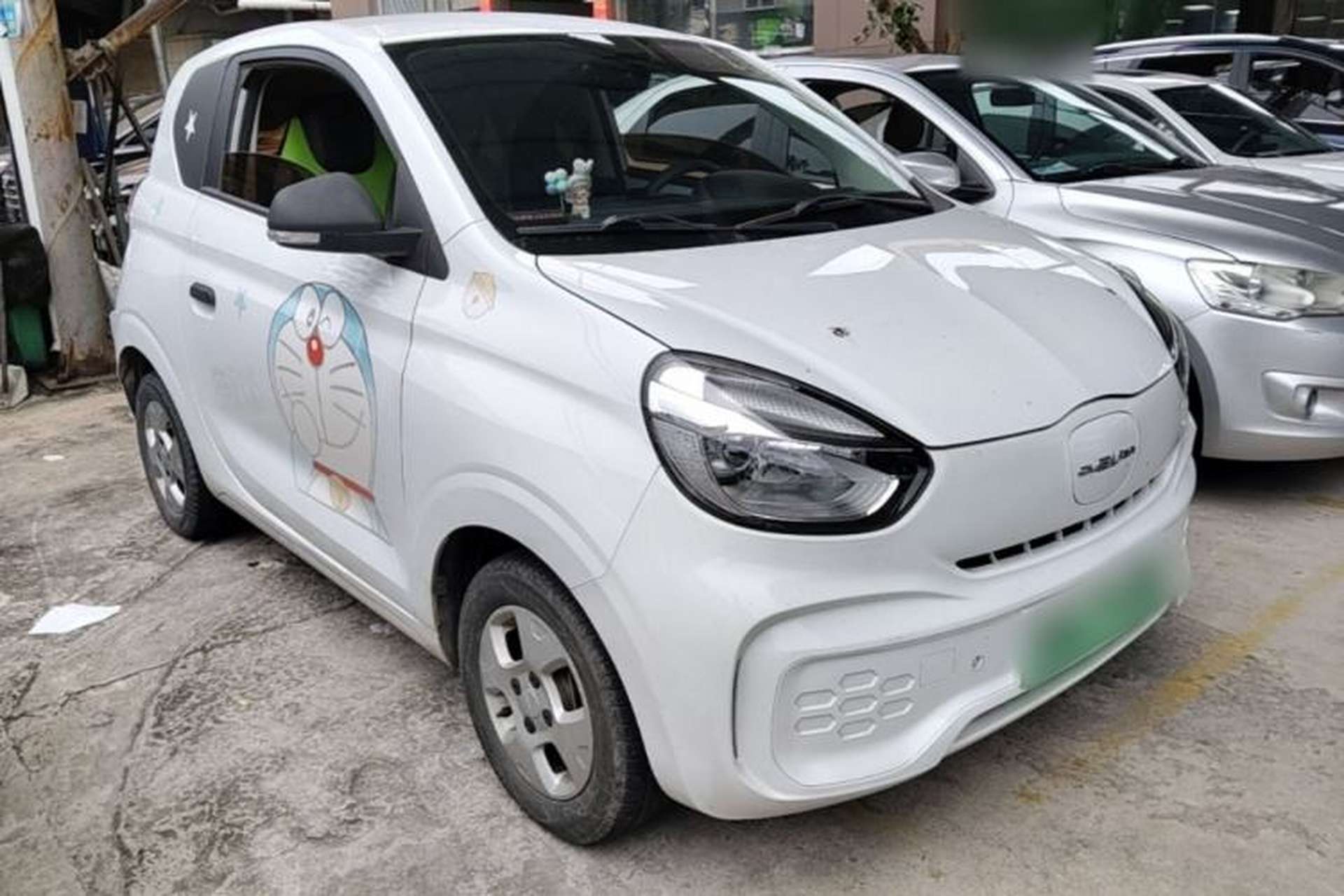Used Roewe Clever 2021 302km All-Round Version Front Right 45 Deg