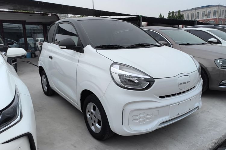 Used Roewe Clever 2021 302 km New Four-Seater Super-Efficient Version Front Right 45 Deg