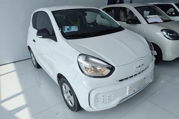 Used Roewe Clever 2021 302 km New Four-Seater Super-Efficient Version Front Right 45 Deg