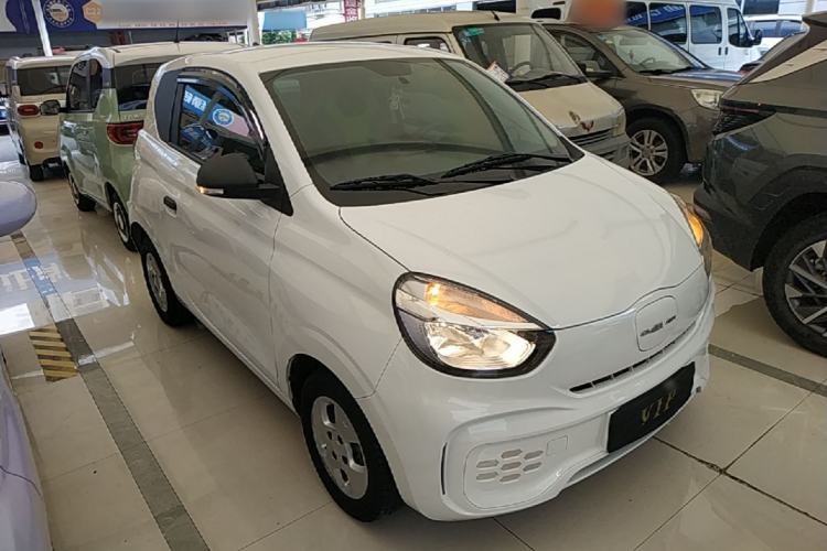 Used Roewe Clever 2021 302 km New Four-Seater Super-Efficient Version Front Right 45 Deg