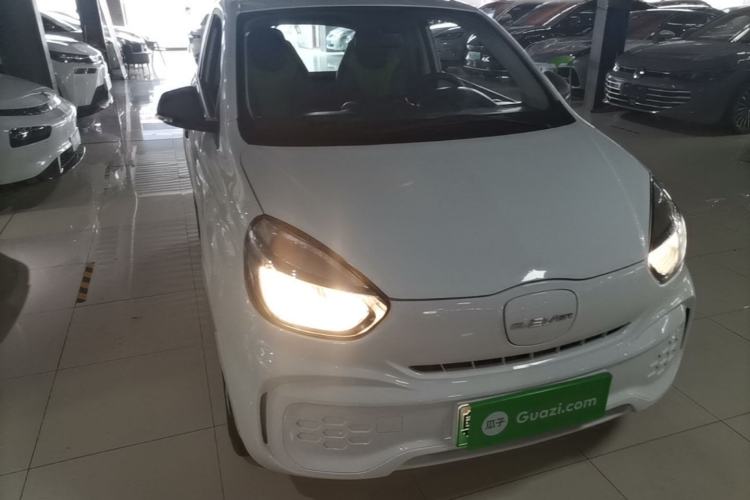 Used Roewe Clever 2021 302 km New Four-Seater Super-Efficient Version Front Right 45 Deg