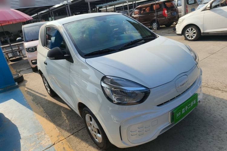 Used Roewe Clever 2021 302km Excellence Edition Front Right 45 Deg