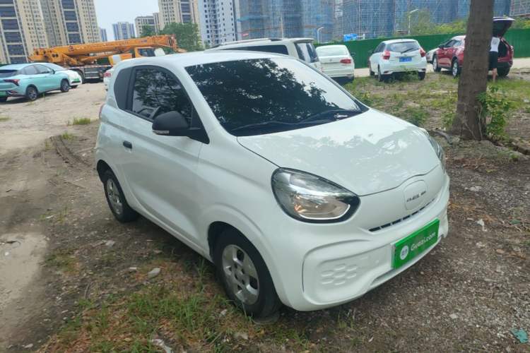 Used Roewe Clever 2021 302km All-Round Version Front Right 45 Deg