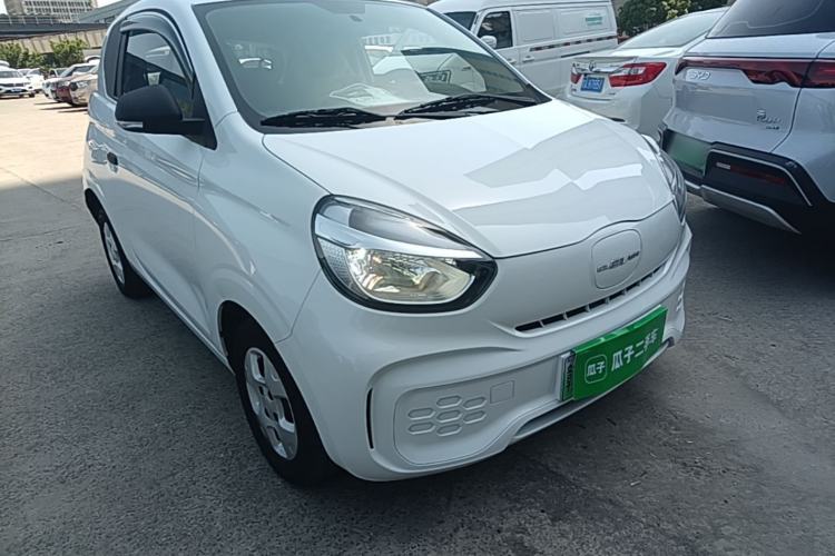 Used Roewe Clever 2021 302 km New Four-Seater Super-Efficient Version Front Right 45 Deg