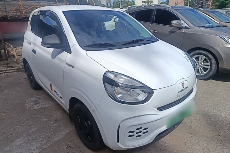 Used Roewe Clever 2021 302 km New Four-Seater Super-Efficient Version Front Right 45 Deg