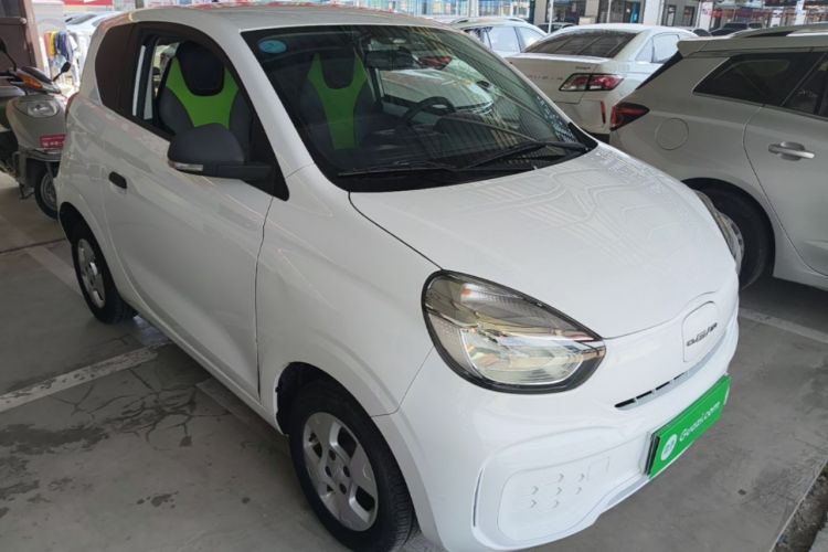 Used Roewe Clever 2021 302 km New Four-Seater Super-Efficient Version Front Right 45 Deg