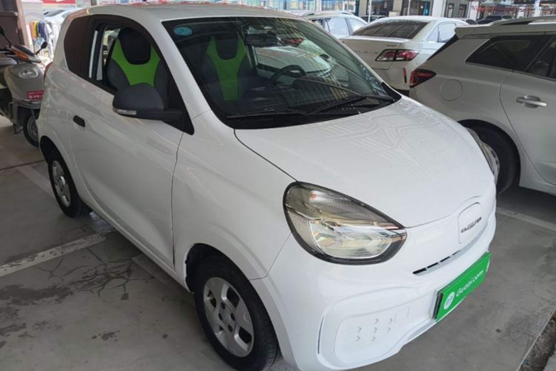 Used Roewe Clever 2021 302 km New Four-Seater Super-Efficient Version Front Right 45 Deg