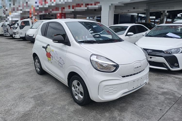 Used Roewe Clever 2021 302km All-Round Version Front Right 45 Deg