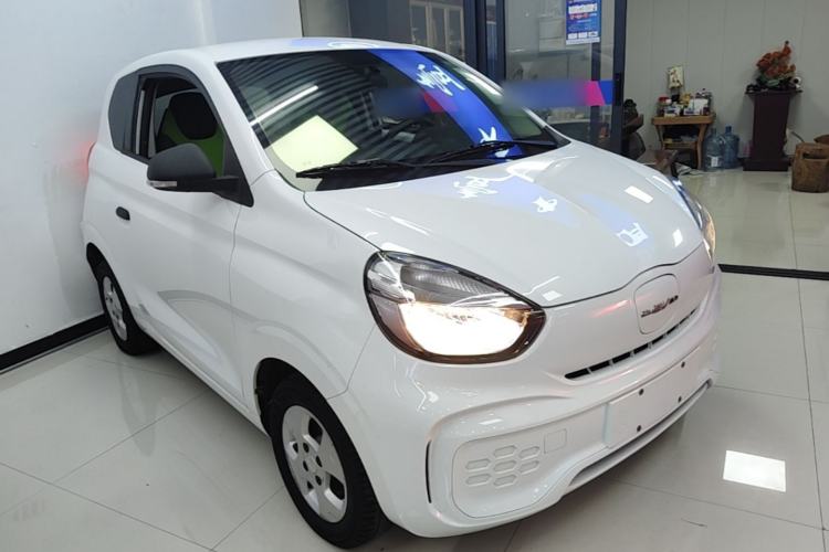 Used Roewe Clever 2021 302km Excellence Edition Front Right 45 Deg