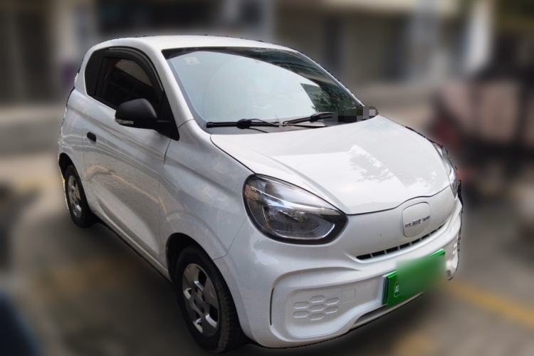 Used Roewe Clever 2021 302 km New Four-Seater Super-Efficient Version Front Right 45 Deg