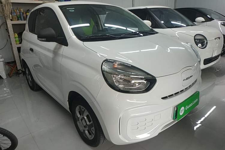Used Roewe Clever 2021 302km Excellence Edition Front Right 45 Deg