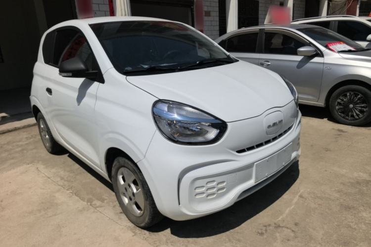 Used Roewe Clever 2021 302km Excellence Edition Front Right 45 Deg