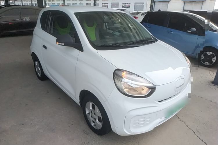 Used Roewe Clever 2021 302km Excellence Edition Front Right 45 Deg