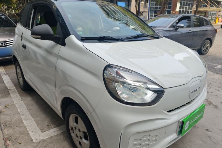 Used Roewe Clever 2021 302 km New Four-Seater Super-Efficient Version Front Right 45 Deg