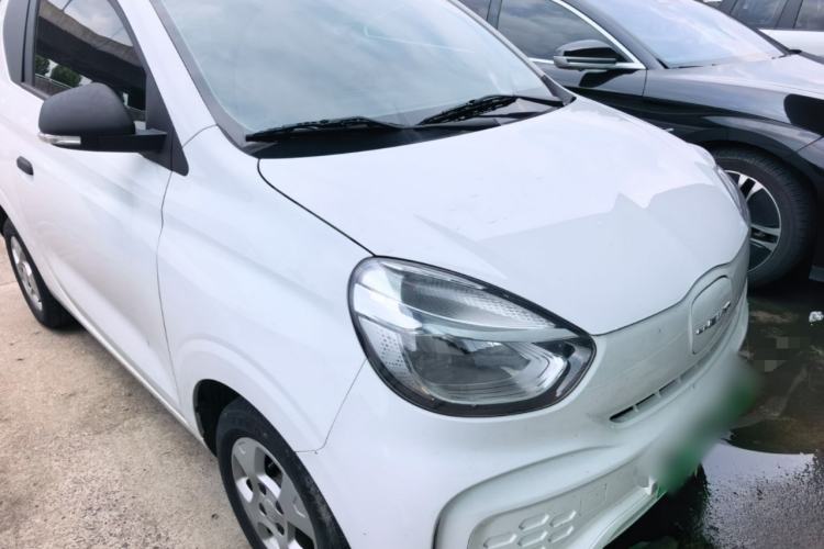 Used Roewe Clever 2021 302 km New Four-Seater Super-Efficient Version Front Right 45 Deg
