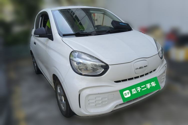Used Roewe Clever 2021 302 km New Four-Seater Super-Efficient Version Front Right 45 Deg