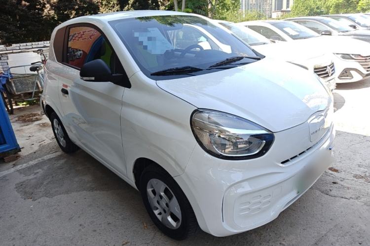 Used Roewe Clever 2021 302 km New Four-Seater Super-Efficient Version Front Right 45 Deg