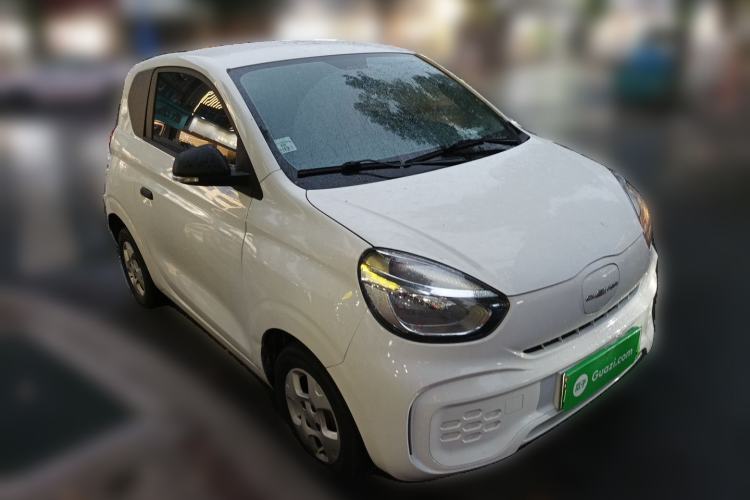 Used Roewe Clever 2021 302 km New Four-Seater Super-Efficient Version Front Right 45 Deg