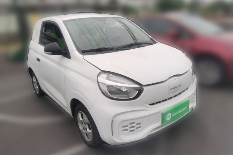 Used Roewe Clever 2021 302 km New Four-Seater Super-Efficient Version Front Right 45 Deg
