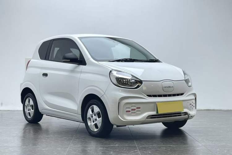 Used Roewe Clever 2021 302km Excellence Edition Front Right 45 Deg
