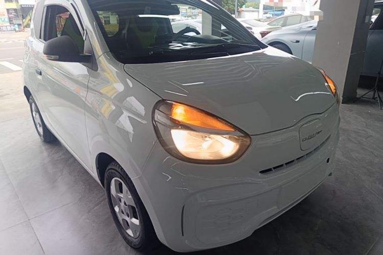 Used Roewe Clever 2021 302km Excellence Edition Front Right 45 Deg