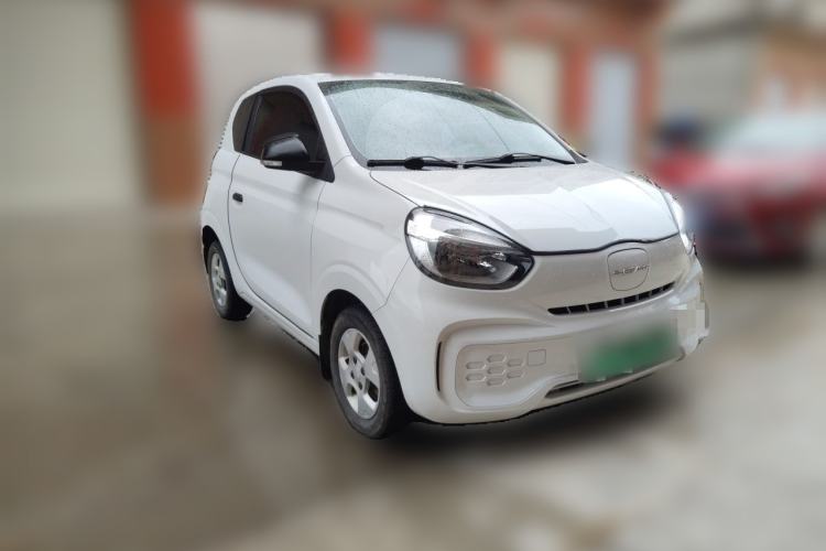 Used Roewe Clever 2021 302 km New Four-Seater Super-Efficient Version Front Right 45 Deg