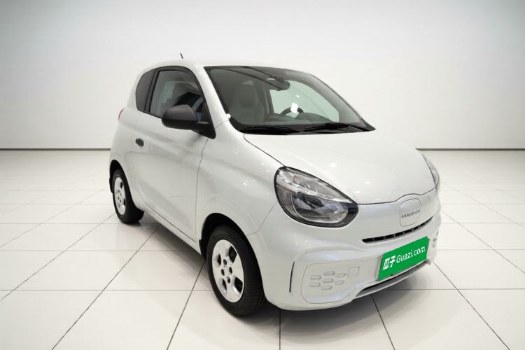 Used Roewe Clever 2021 302km Excellence Edition Front Right 45 Deg