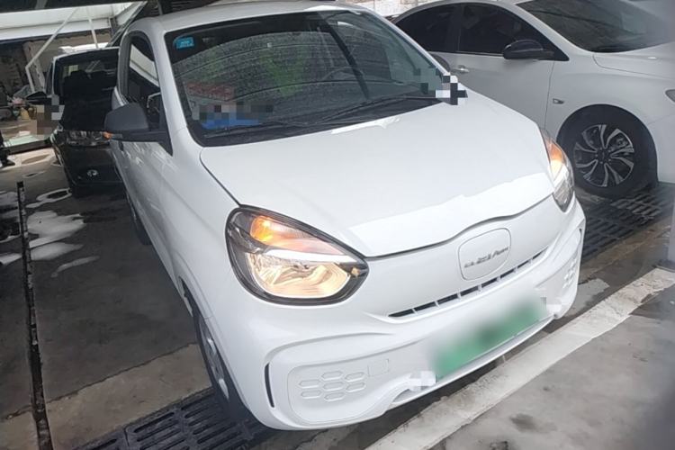 Used Roewe Clever 2021 302 km New Four-Seater Super-Efficient Version Front Right 45 Deg