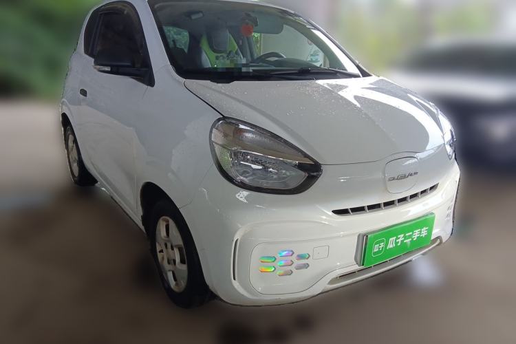Used Roewe Clever 2021 302 km New Four-Seater Super-Efficient Version Front Right 45 Deg