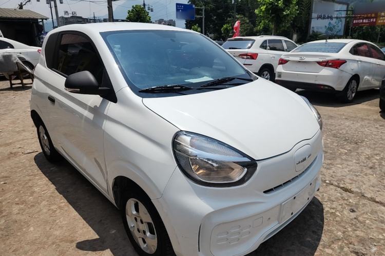 Used Roewe Clever 2021 302km All-Round Version Front Right 45 Deg