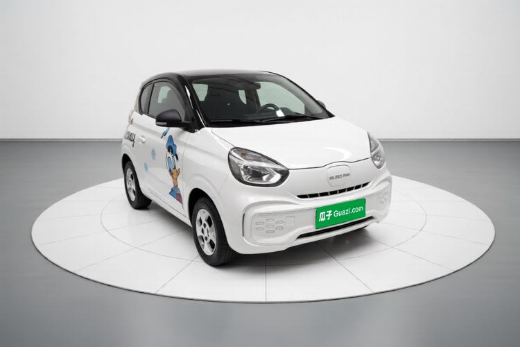 Used Roewe Clever 2021 302 km New Four-Seater Super-Efficient Version Front Right 45 Deg