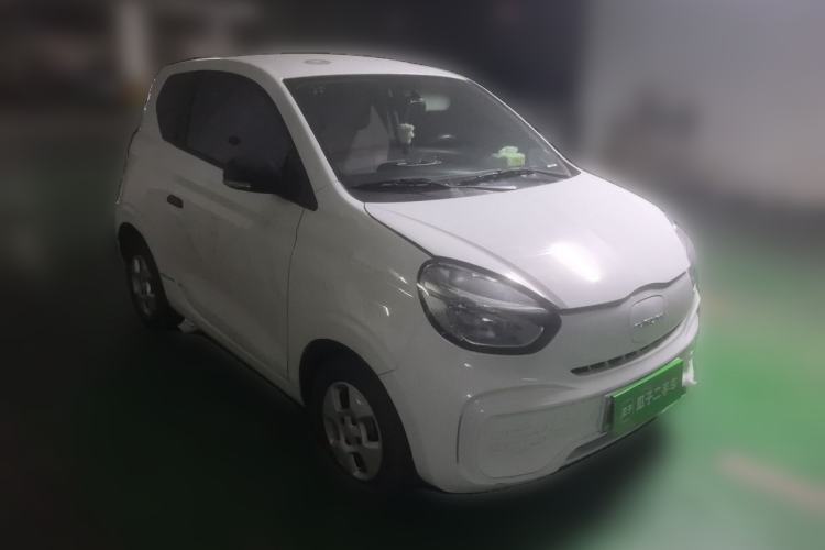 Used Roewe Clever 2021 302 km New Four-Seater Super-Efficient Version Front Right 45 Deg