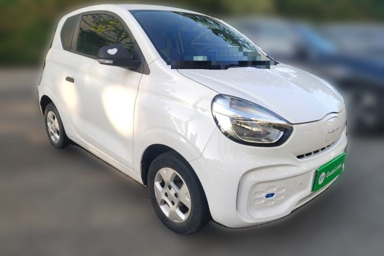 Used Roewe Clever 2021 302km All-Round Version Front Right 45 Deg