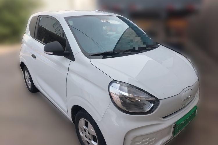 Used Roewe Clever 2021 302 km New Four-Seater Super-Efficient Version Front Right 45 Deg