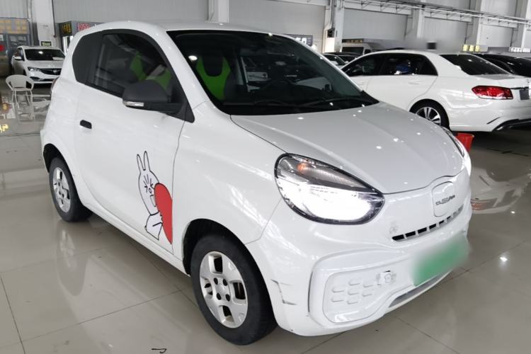 Used Roewe Clever 2021 302 km New Four-Seater Super-Efficient Version Front Right 45 Deg