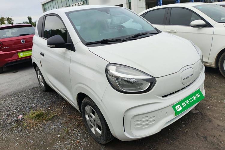 Used Roewe Clever 2021 302km All-Round Version Front Right 45 Deg