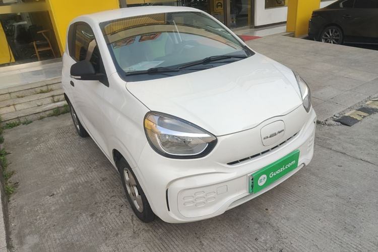 Used Roewe Clever 2021 302 km New Four-Seater Super-Efficient Version Front Right 45 Deg